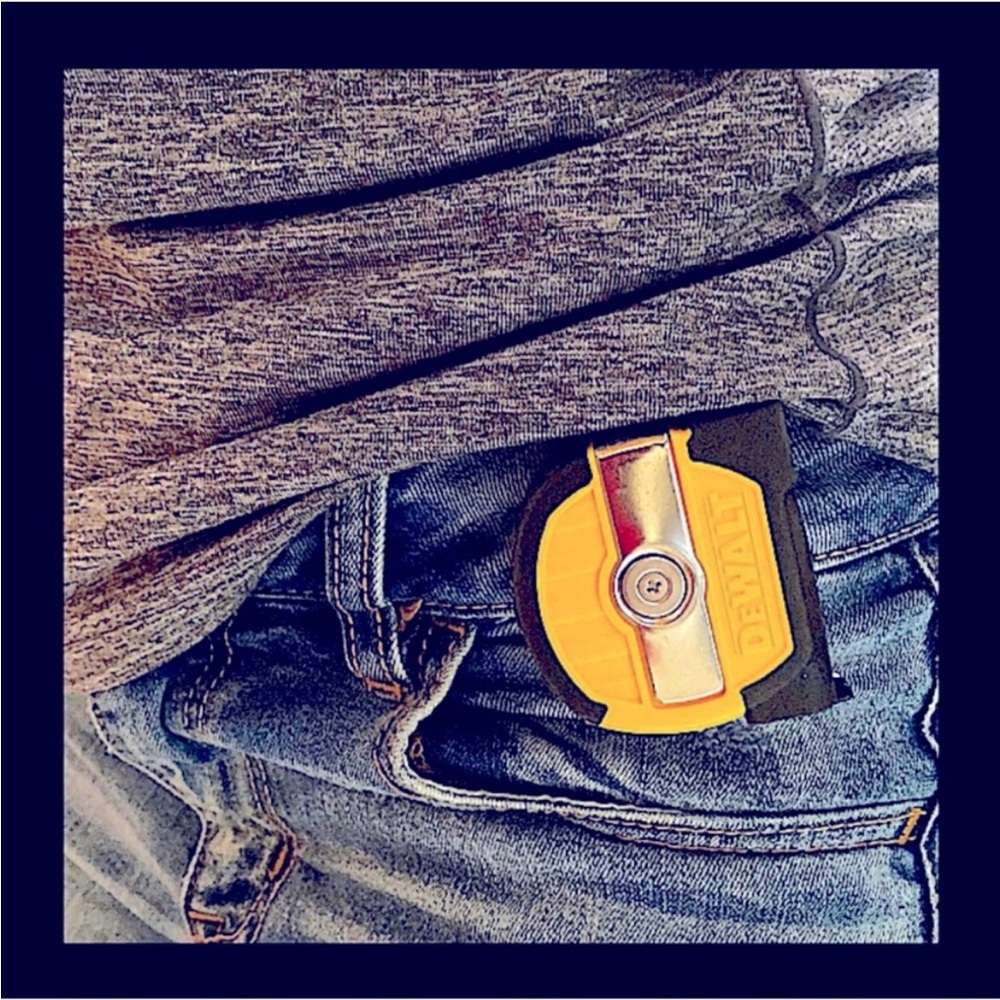 🆕🛠️ DEWALT 9ft Magnetic Pocket Tape Measure with Clip ~ DIY ~ Home ~ Workshop - Picture 8 of 16